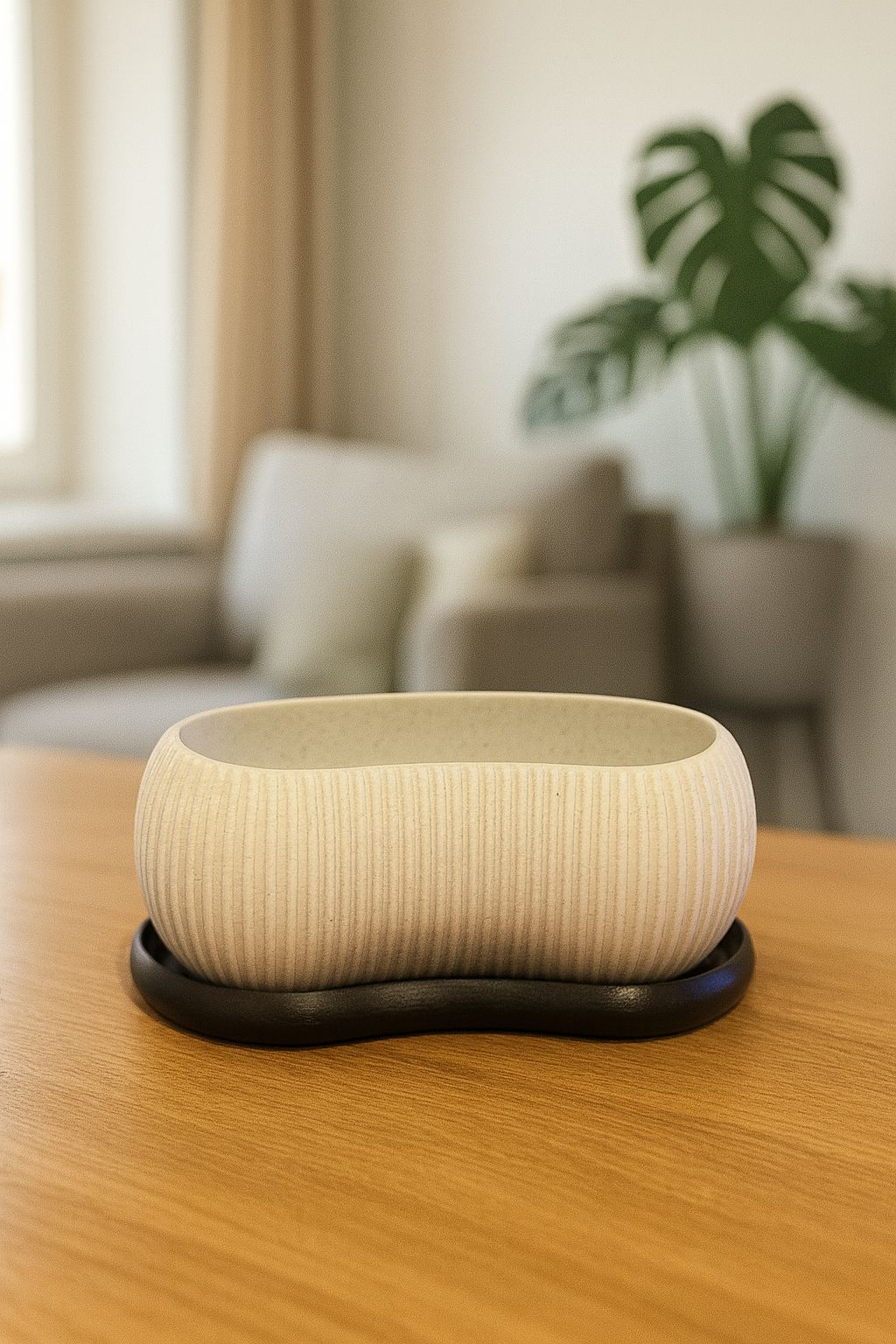 Dekoratif Oval Mini Saksı – 15x8x7 cm | Sert Plastik, Masaüstü Çiçeklik, Sukulent & Bonsai Saksısı