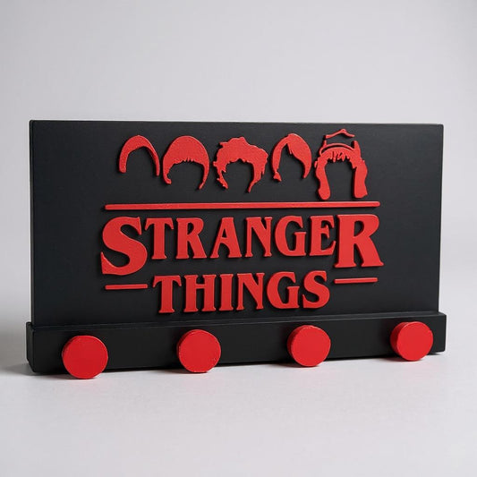 Stranger Things Temalı Duvar Anahtarlığı – Dekoratif Askılık (22 x 11 cm)