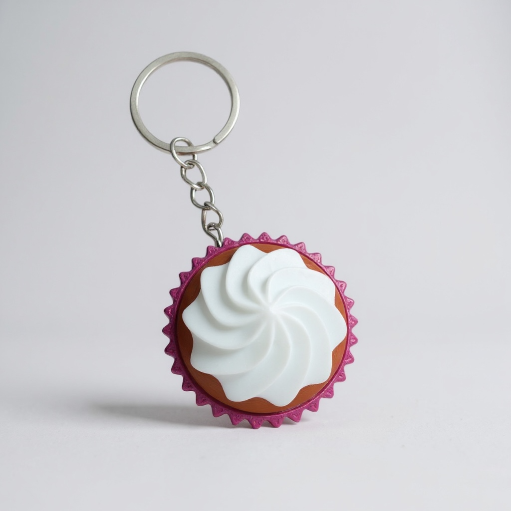 Cupcake Tasarımlı Click Keychain | Basıldığında “Click” Ses Çıkaran Eğlenceli Anahtarlık